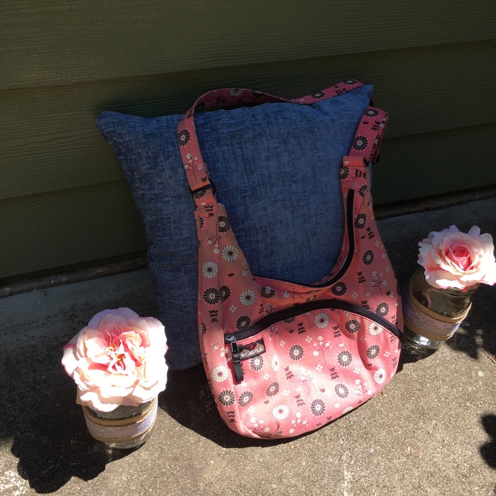 Kavu crossbody bag satchel purse